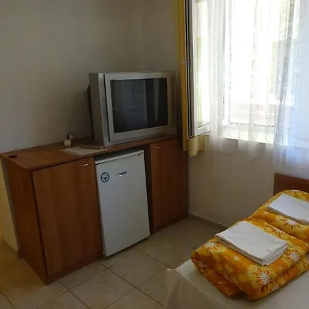 Guest house Hrisi