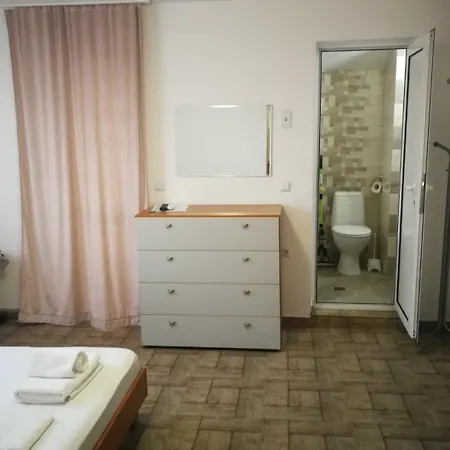 Hrisi بيت ضيافة *