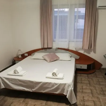 Hrisi ゲストハウス