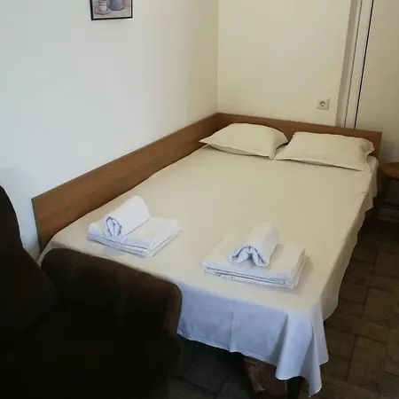 Hrisi Penzion 3*