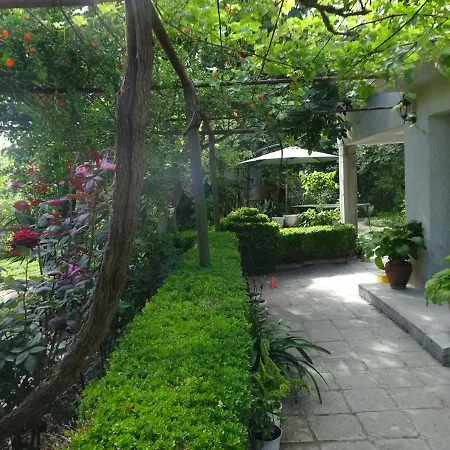 ゲストハウス Hrisi