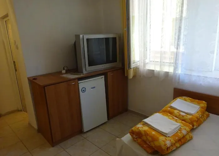 ゲストハウス Hrisi