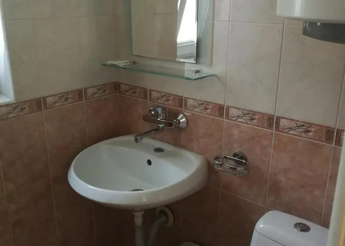 Hrisi ゲストハウス 3*