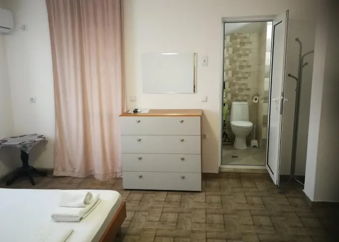 Hrisi ゲストハウス 3*